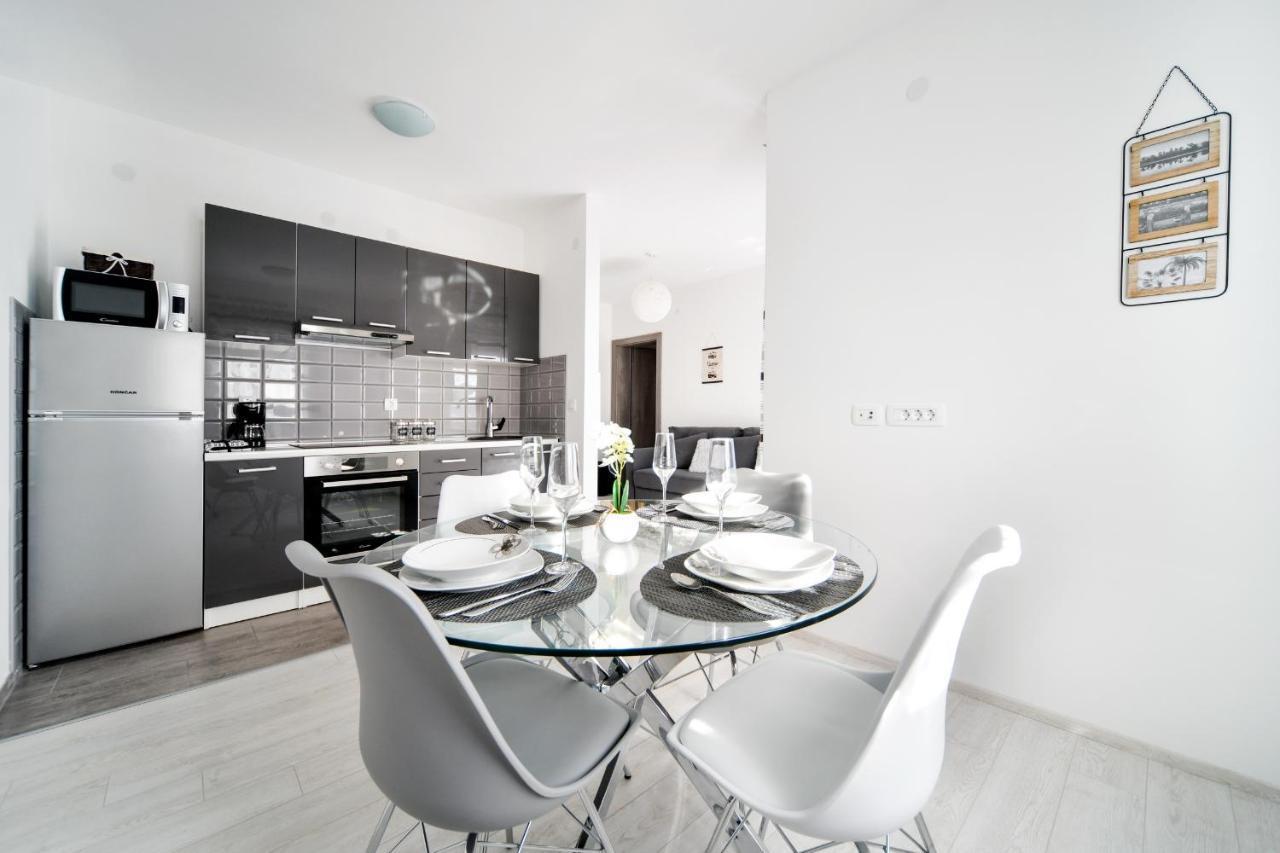 Deluxe Apartments Franic Sukošan Exteriér fotografie